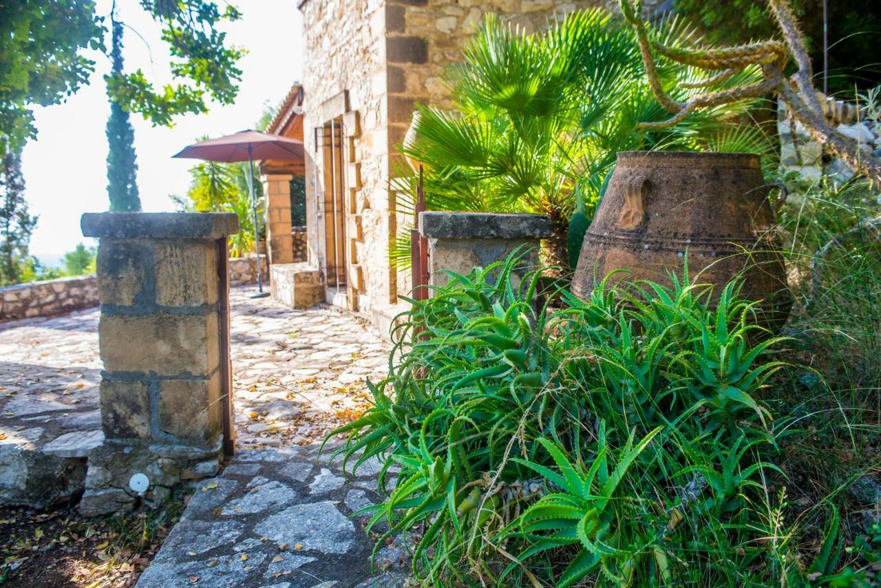 Petromanos, A Unique Place With Dreamy Sunsets! Villa Xirokambos  Exterior photo