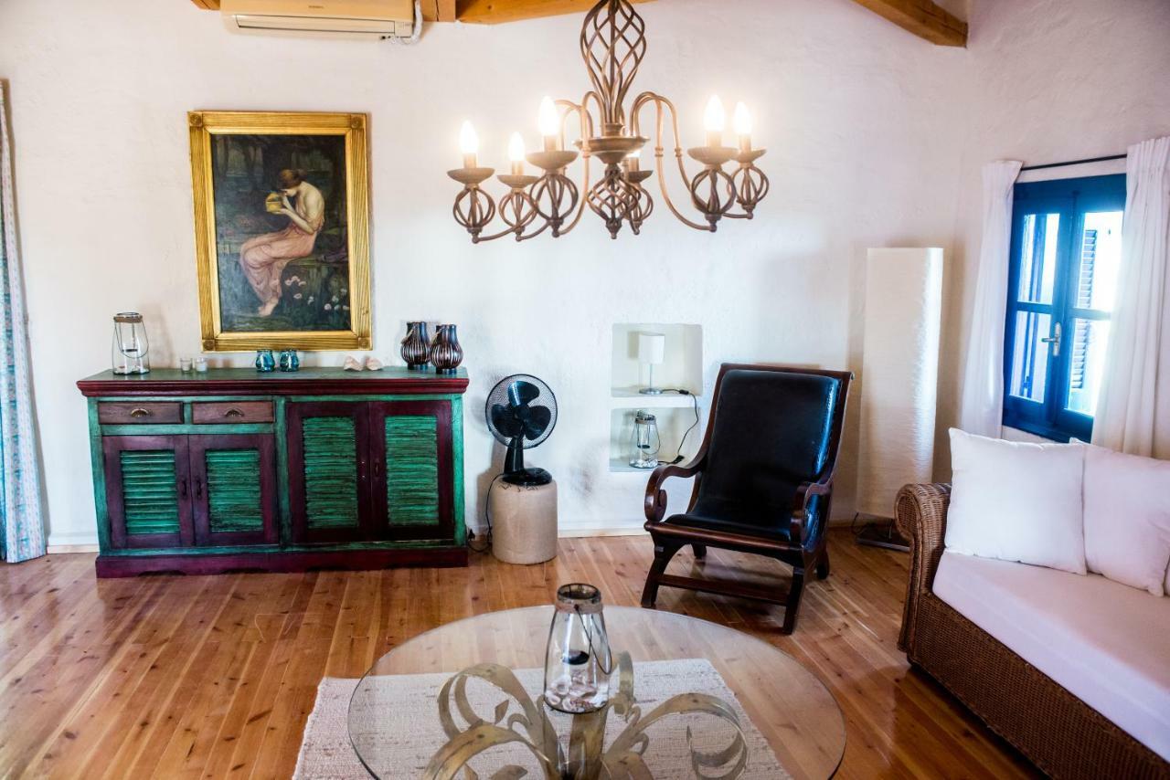 Petromanos, A Unique Place With Dreamy Sunsets! Villa Xirokambos  Exterior photo